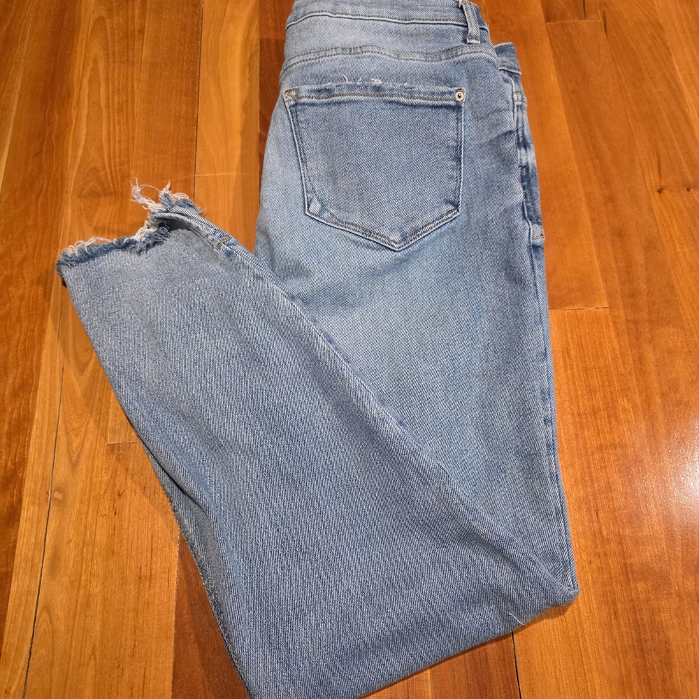 Kenzie Vintage Luxe Ultimate High-Rise Skinny Jeans – Size 12 / 31